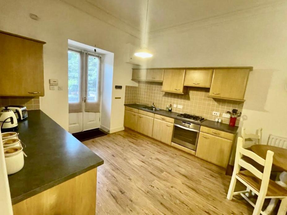 Serviced Accommodation Moray Lesmurdie House, Elgin - Free Parking, Free Wifi Zewnętrze zdjęcie