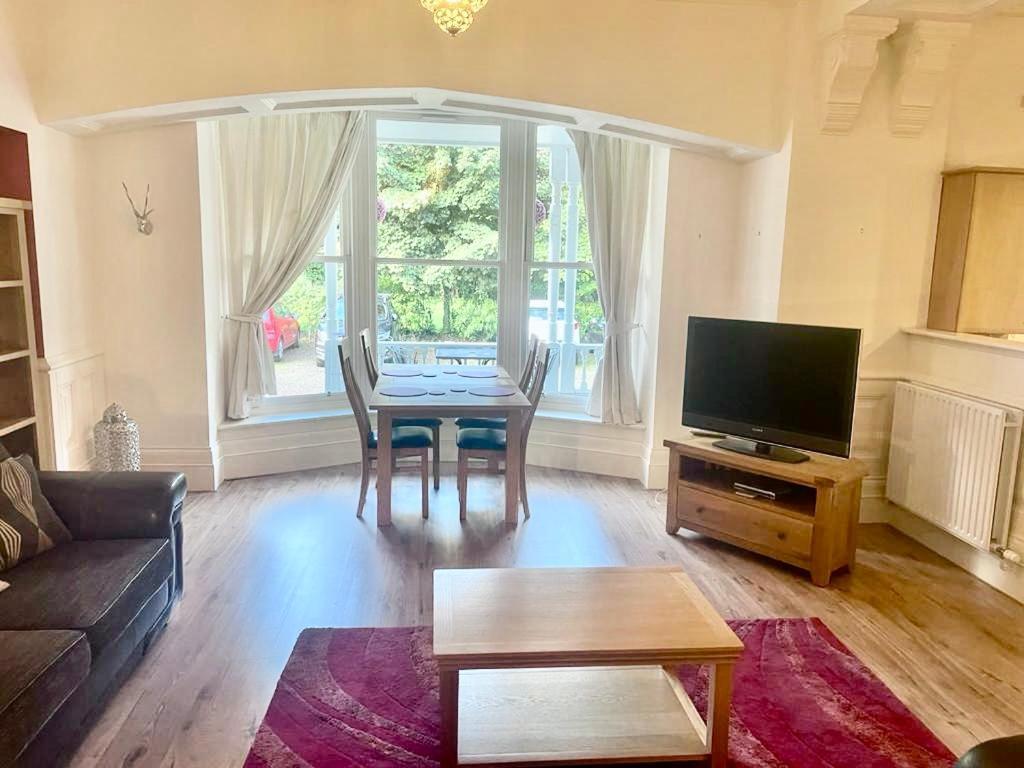 Serviced Accommodation Moray Lesmurdie House, Elgin - Free Parking, Free Wifi Zewnętrze zdjęcie