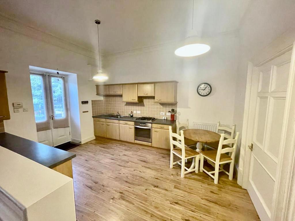 Serviced Accommodation Moray Lesmurdie House, Elgin - Free Parking, Free Wifi Zewnętrze zdjęcie